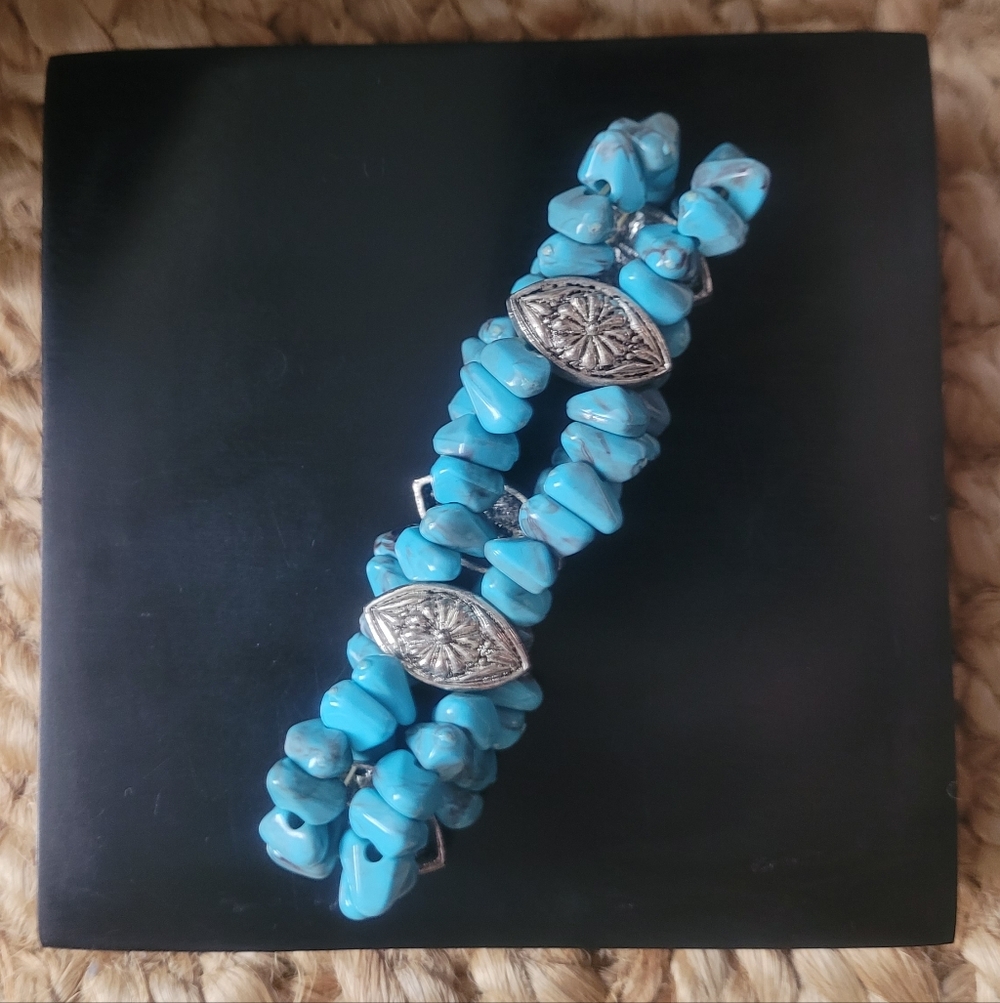 Double Strand Chunky Turquoise & Silver Toned Stone Stacked Stretch Bracelet